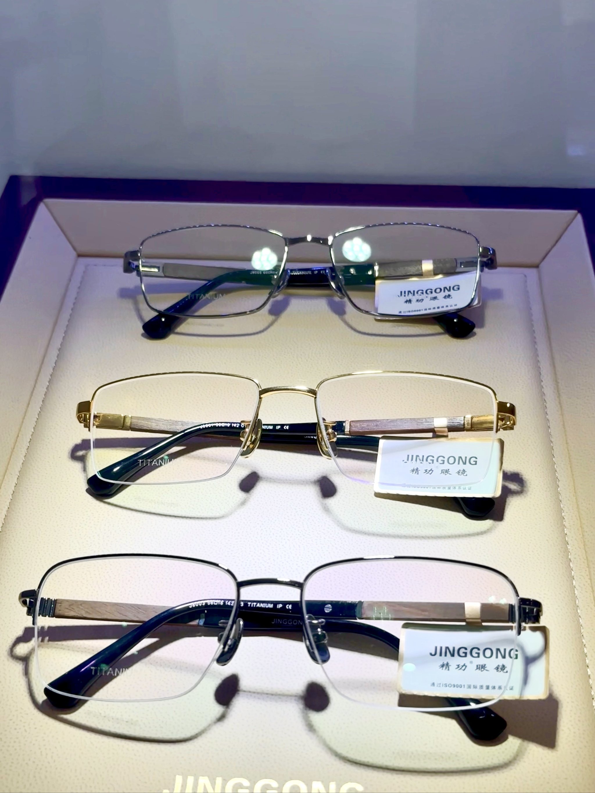 花梨木半框眼镜 i沉稳成熟商务风的顶级配饰